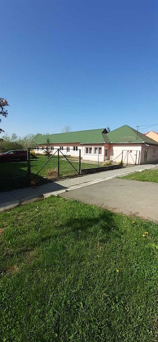 Vând casă cu teren pe str. Uzinei