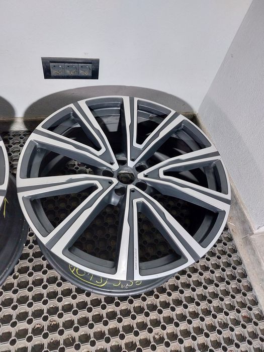 o janta 22 orig bmw x5 g05 / x6 g06 / x7 g07 individual 746 9,5J 10,5j