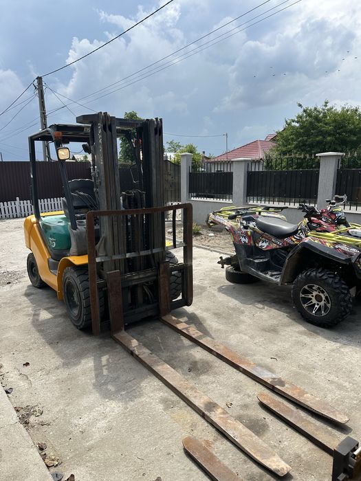Vand stivuitor komatsu diesel 3 tone
