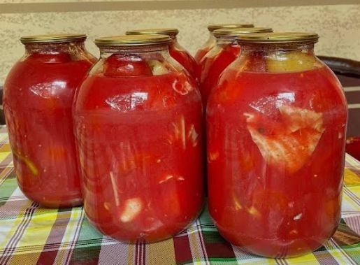 3 литрлик консерваланган сокли помидорлар сотилади