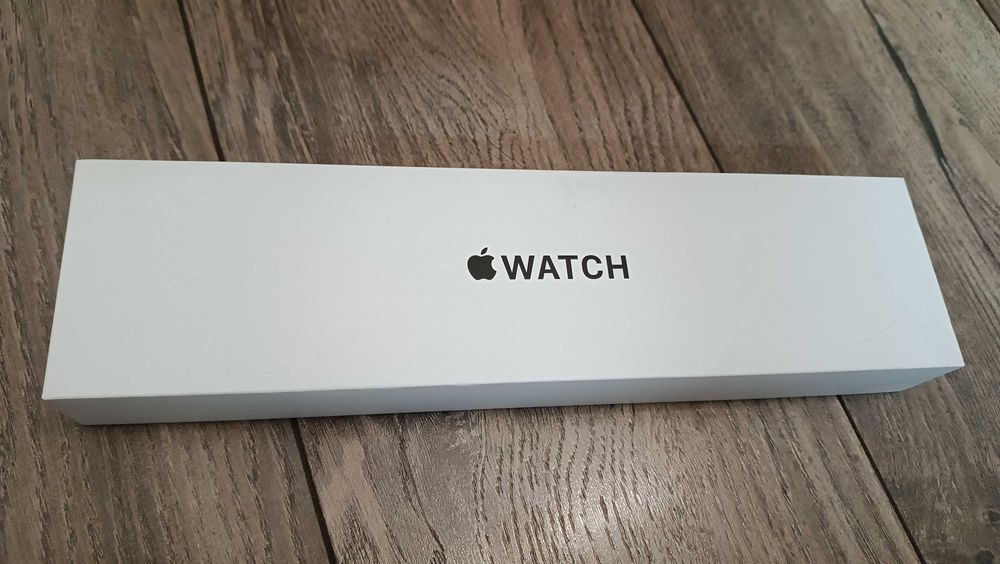 Apple Watch  SE  40mm            .