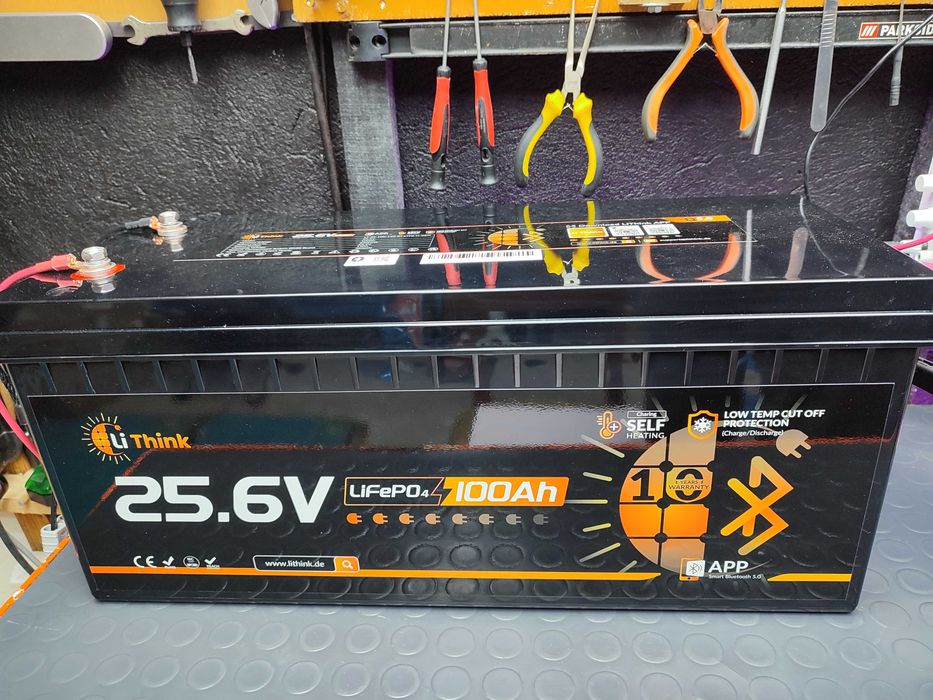 LiFePO4 акмулатор  25.6V 100Ah LiThink