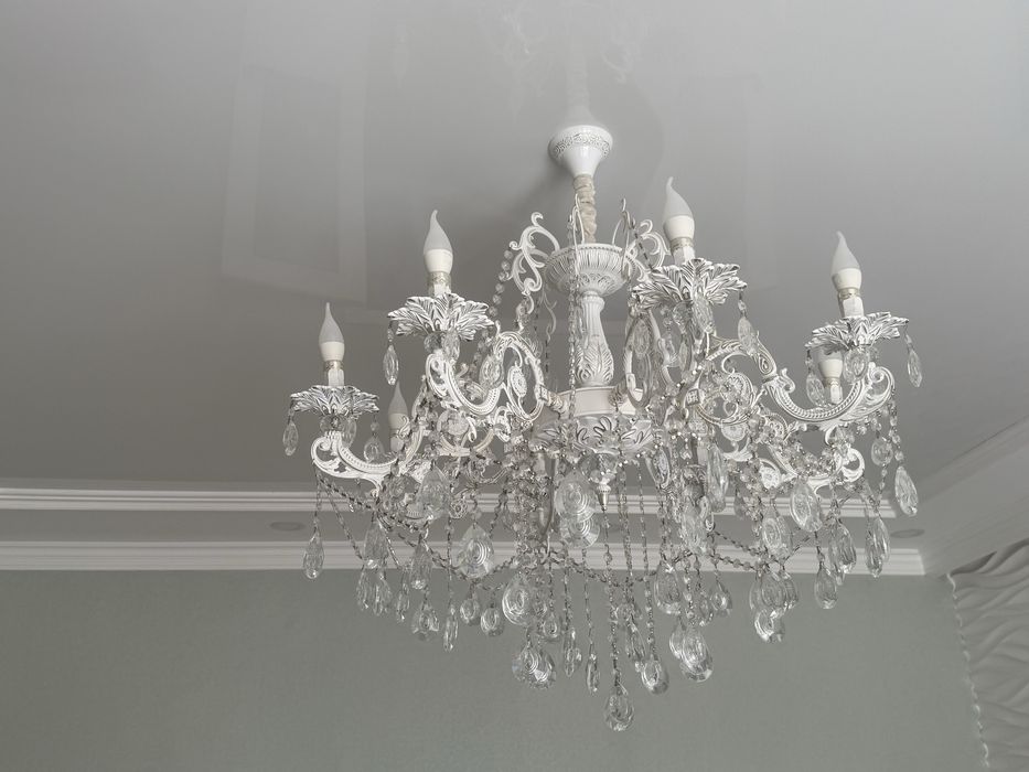 Люстра сатылады 8 рожок