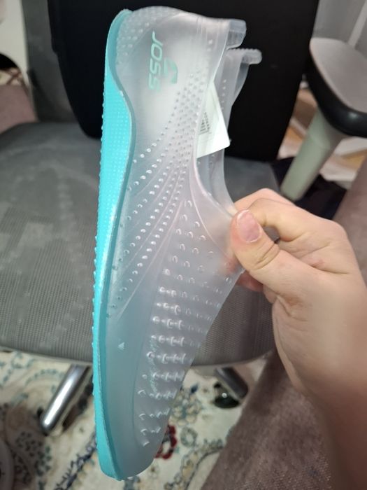 Продам аквашузы новые