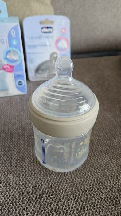Шишета и биберони за бебе Chicco, Avent и Nuk