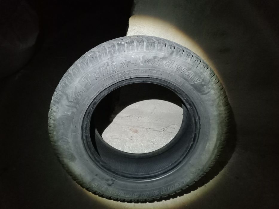 Шина 185/70/R14.