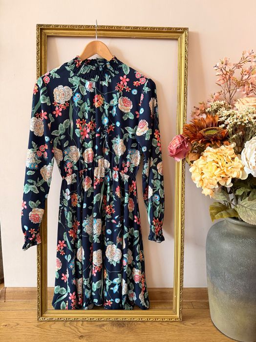 ZARA, H&M, ONLY, ESPRIT Нови официални и елегантни рокли