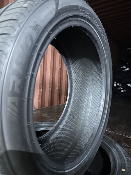 Нови Летни Гуми Arivo Ultra Arz5 275/40R19 105W Xl БОРД