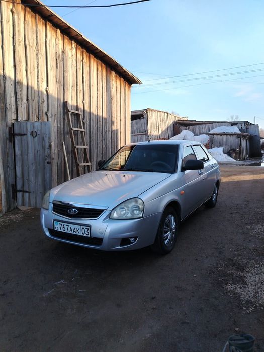 Продам Приору 2012 года