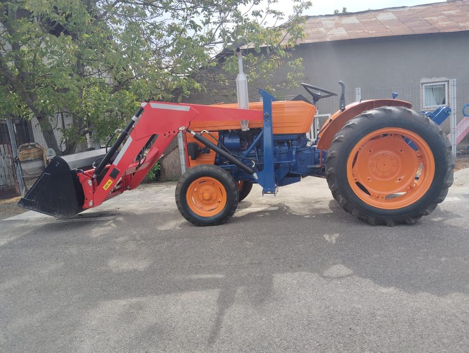 Incarcator pentru tractor