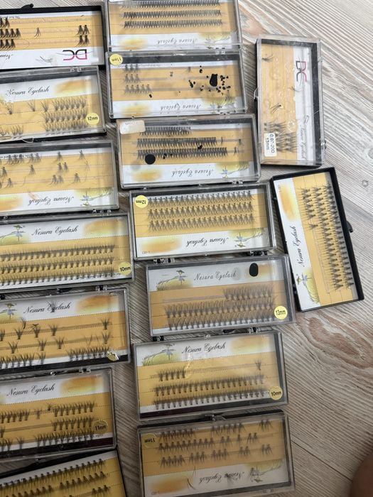 Пучковые ресницы разного размера