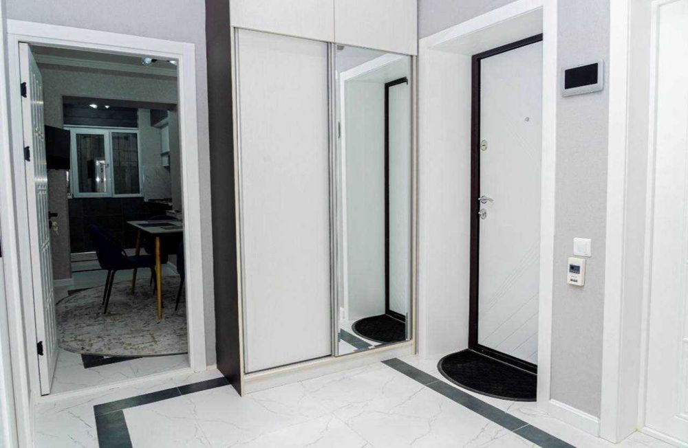 Эльбек, Канадская школа, магазин Виноград, 77-я серия