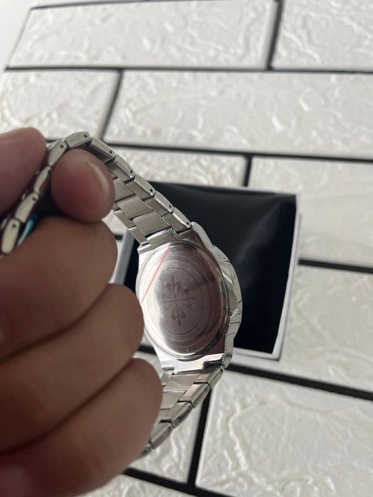 Наручные часы новые