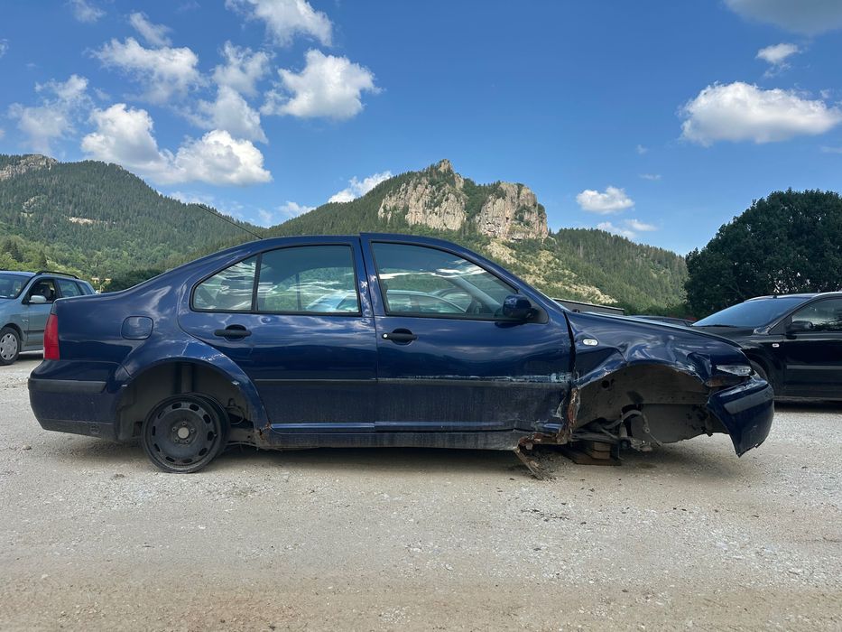 VW Bora На части
