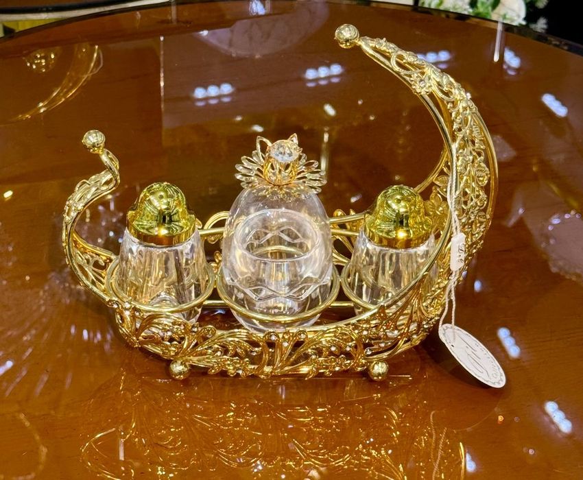 Набор для специй золотой Crescent Lux

• Роскошный набор для специй в