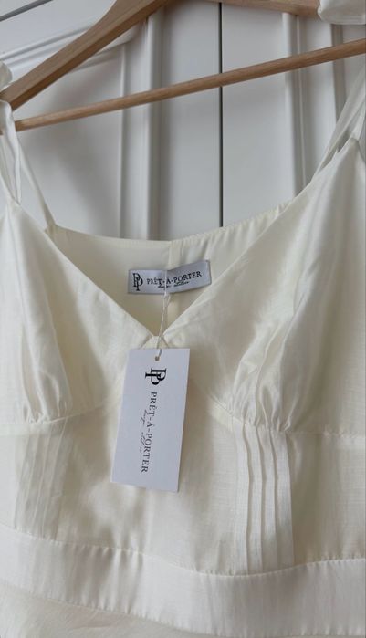 Платье Pret-A-Porter.
