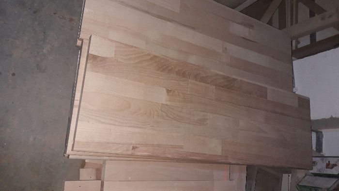 Trepte / Panouri  din lemn masiv stejar, grosime 18-22 mm