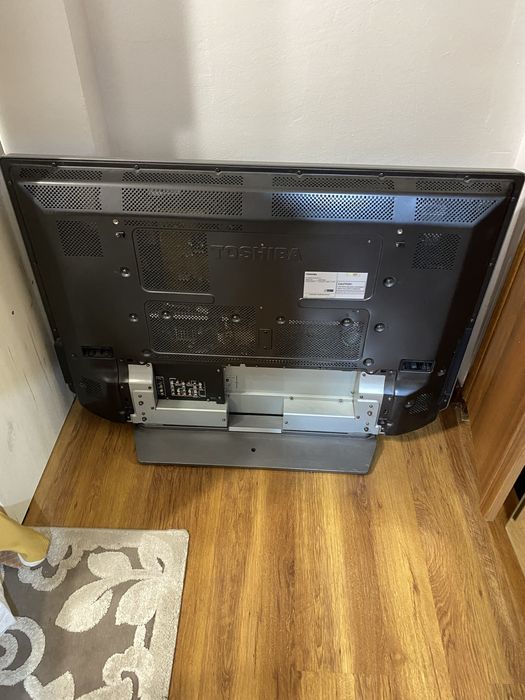 Плазменный телевизор Toshiba