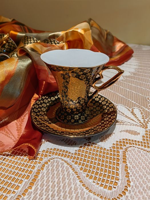 Сервиз от костен порцелан