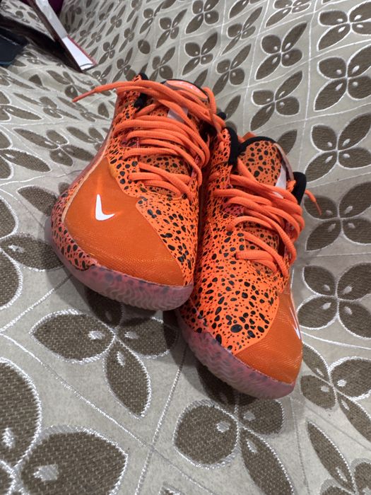 NIKE Zoom Hyperset 2 SE.
