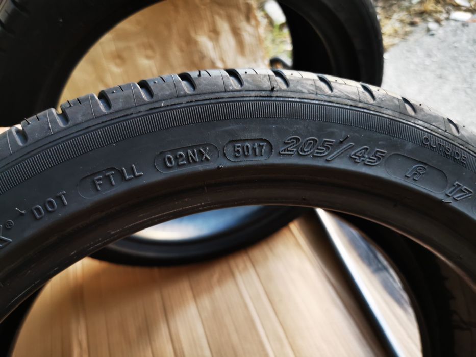 2 броя 205/45/17 MICHELIN Pilot Sport 3 дот:5017