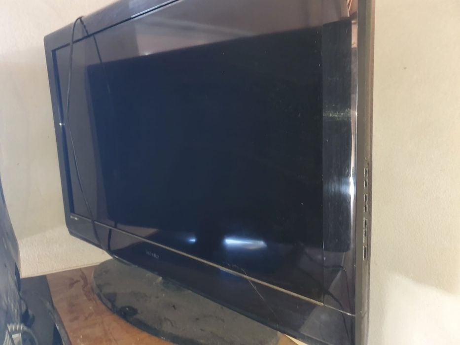 Televizoare led, functionale, diagonala 81-101,