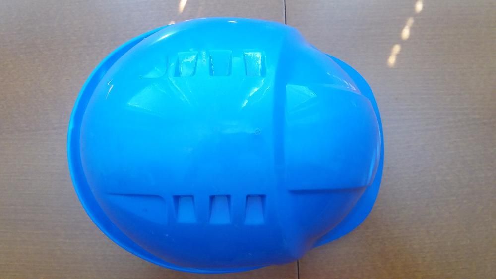 Предпазна каска