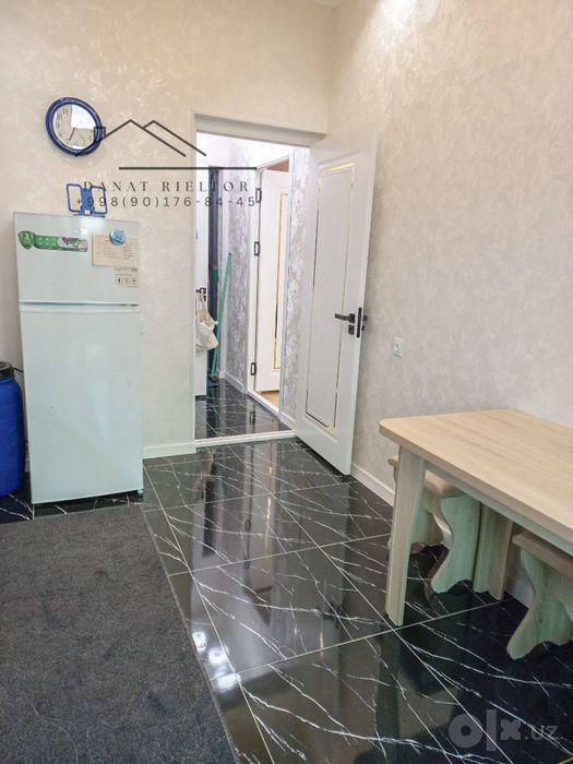 Продается 1 комнатная квартира в ЖК Salom Qoyliq (Xon Saroy)