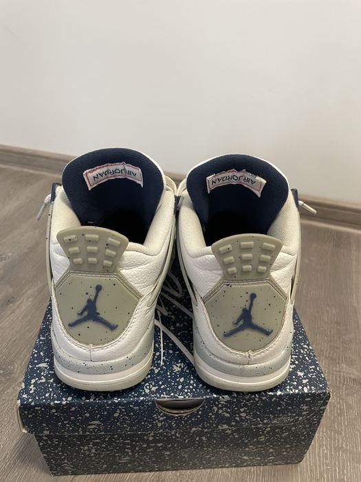 Jordan 4 Midnight Navy