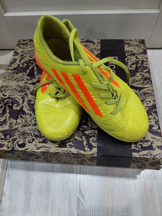 Продам обувь детская