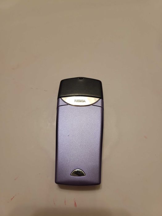 Telefon vechi cu butoane, Nokia 8310