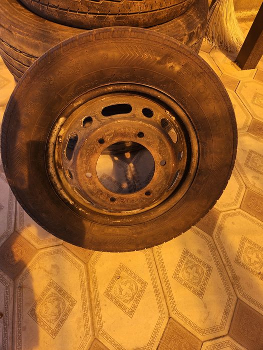 Продаётся диск с резиной на спринтер