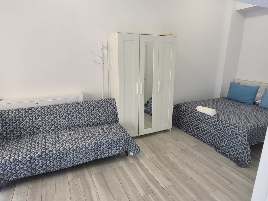 Studiouri+apartament complet utilate, str. Pescăruș-Faleză Nord, ideal studenți, centrale pe gaz, mobilier nou, wi-fi, bucătărie utilată, baie proprie