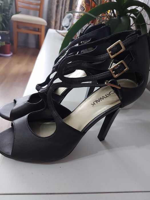 Намалени  дамски сандали