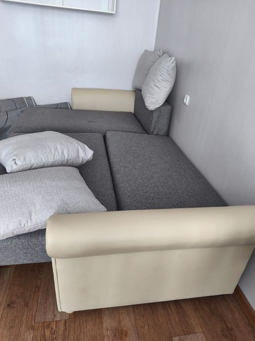 Продаётся мягкий угловой диван.