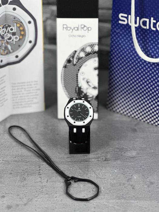 Ceas AP x Swatch Royal Pop “Ocho Negro”