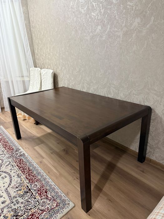 Продам стол коричневый