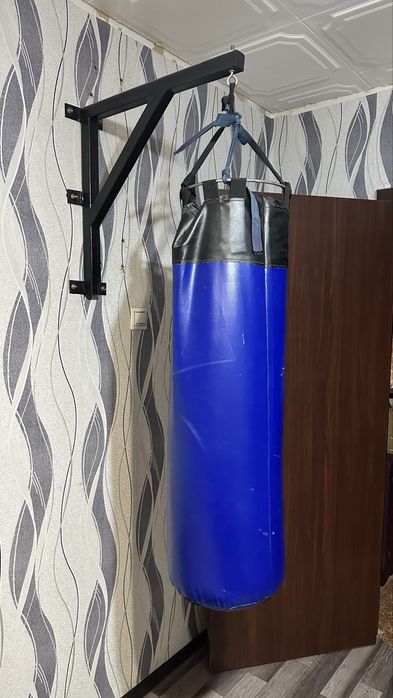 Груша навесная с крепежом