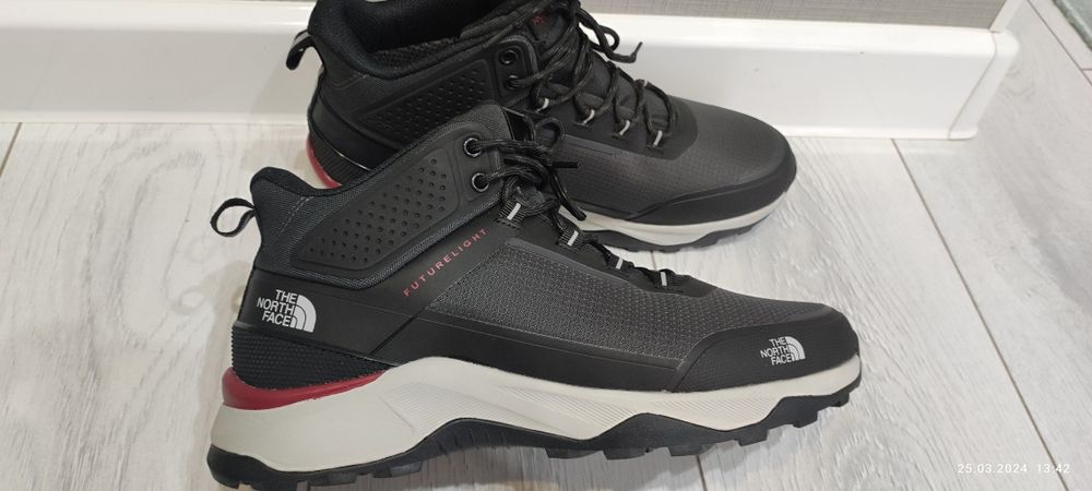 спортивная обувь