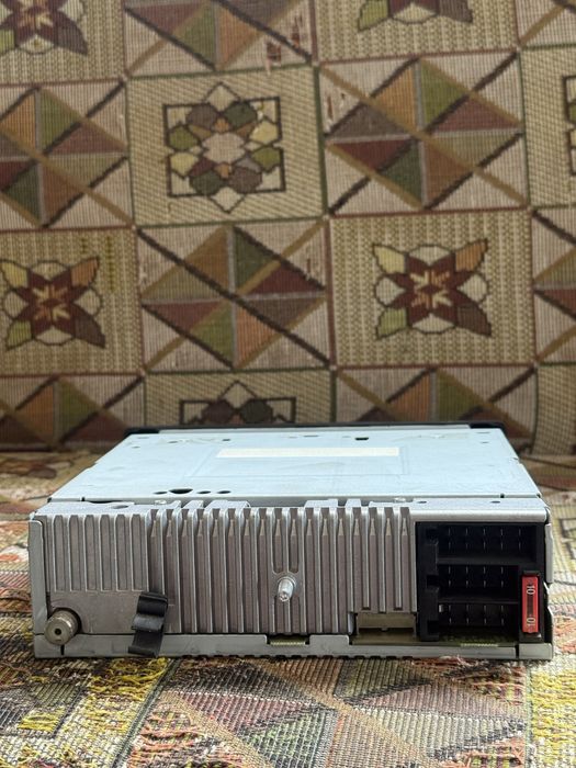 Оригинално радио за Mercedes-Benz Sound 10