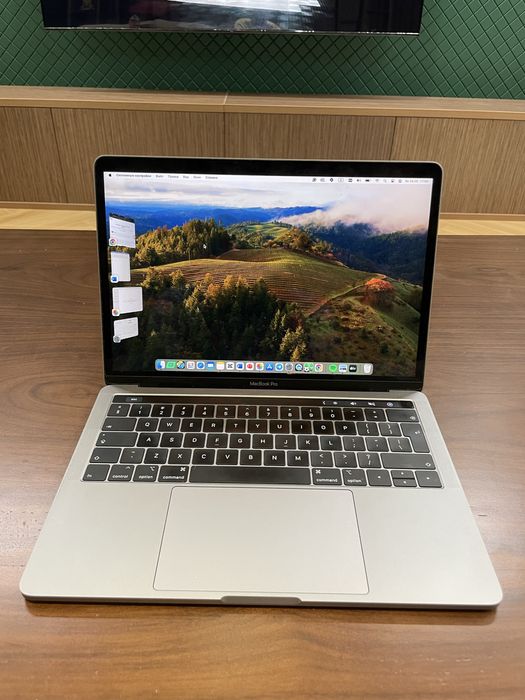 Macbook 13 pro 2018 touchbar , intel core i7