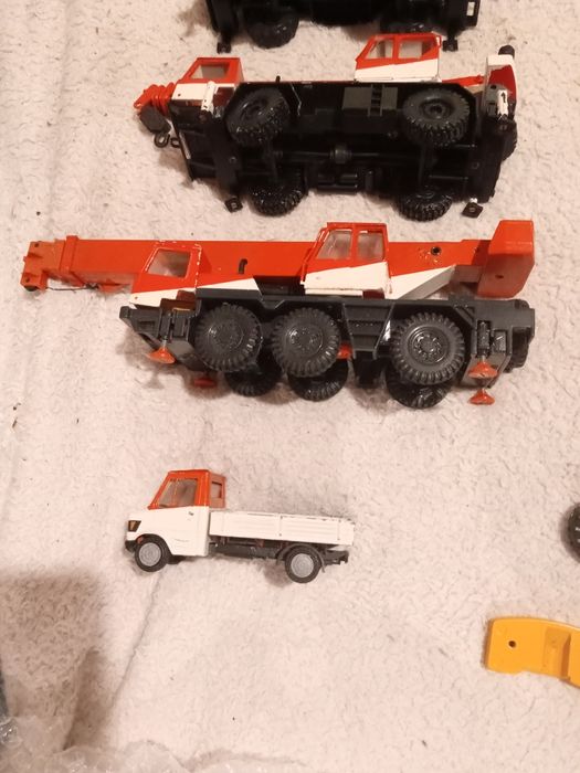 Западна Германия 1980 г..Метални коли камиони кран за колекционери .