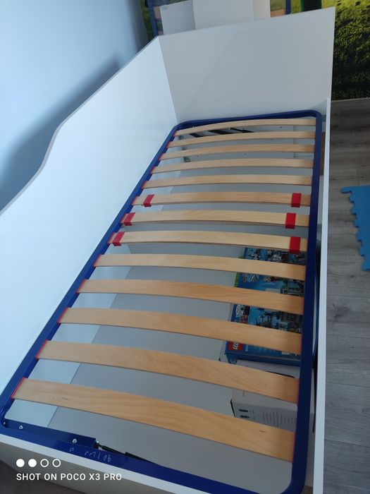 Чисто ново, неизползвано легло 90/200 ново, бял гланц mdf