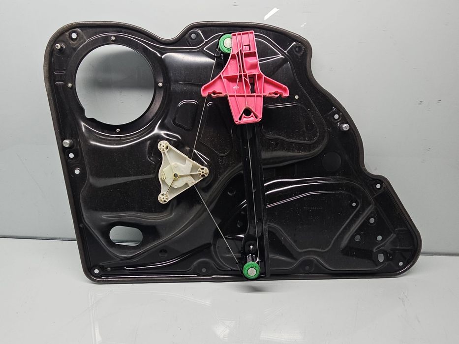 Macara electrica geam dreapta spate Volkswagen Passat B7 (365) [Fabr 2