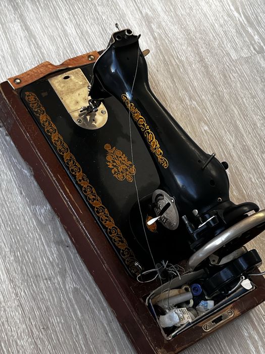 Швейная машинка ПМЗ