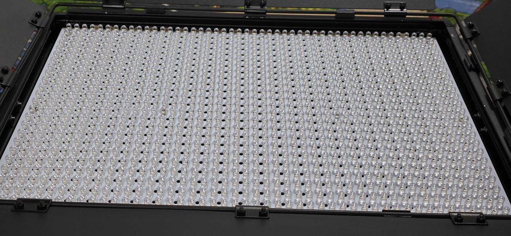 Lampa LED Studio Fovitec 1200XB Bi-Color DMX (1200 LED-uri, V-Mount)