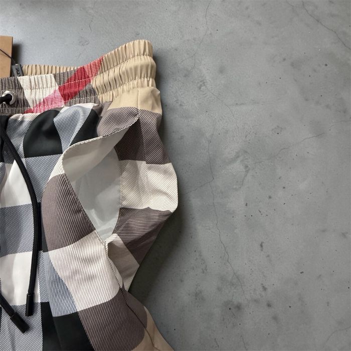 Burberry swim shorts / бански XL & L