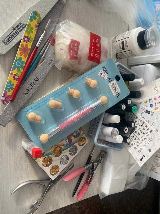 Материалы для маникюра