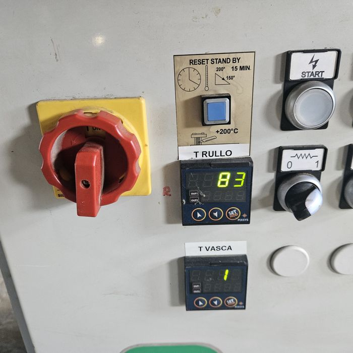 кантираща машина за праволинейно и криволинейно кантиране