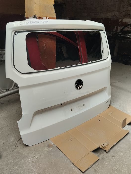 Задна врата багажник за VW transporter 2025/2026год